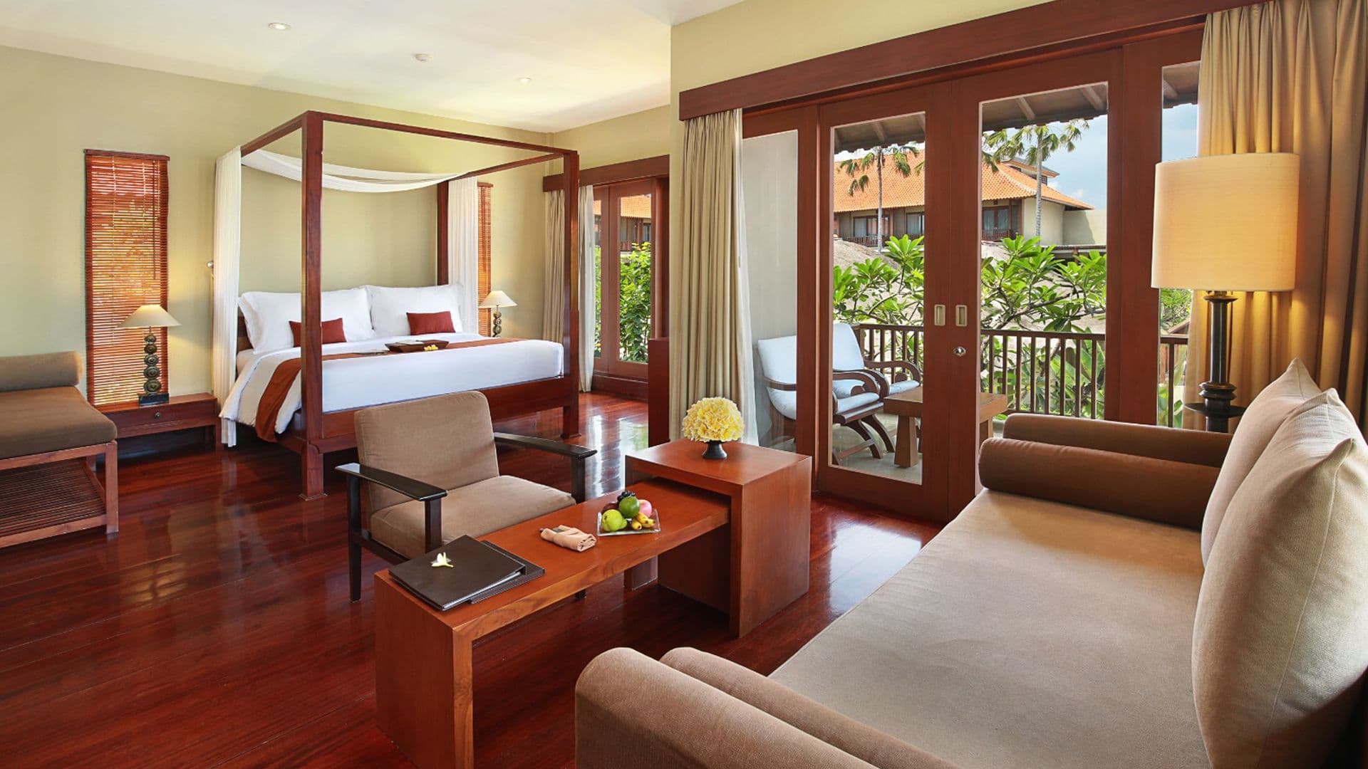 Bali-Niksoma-Boutique-Beach-Resort---Suite---Bedroom.JPG